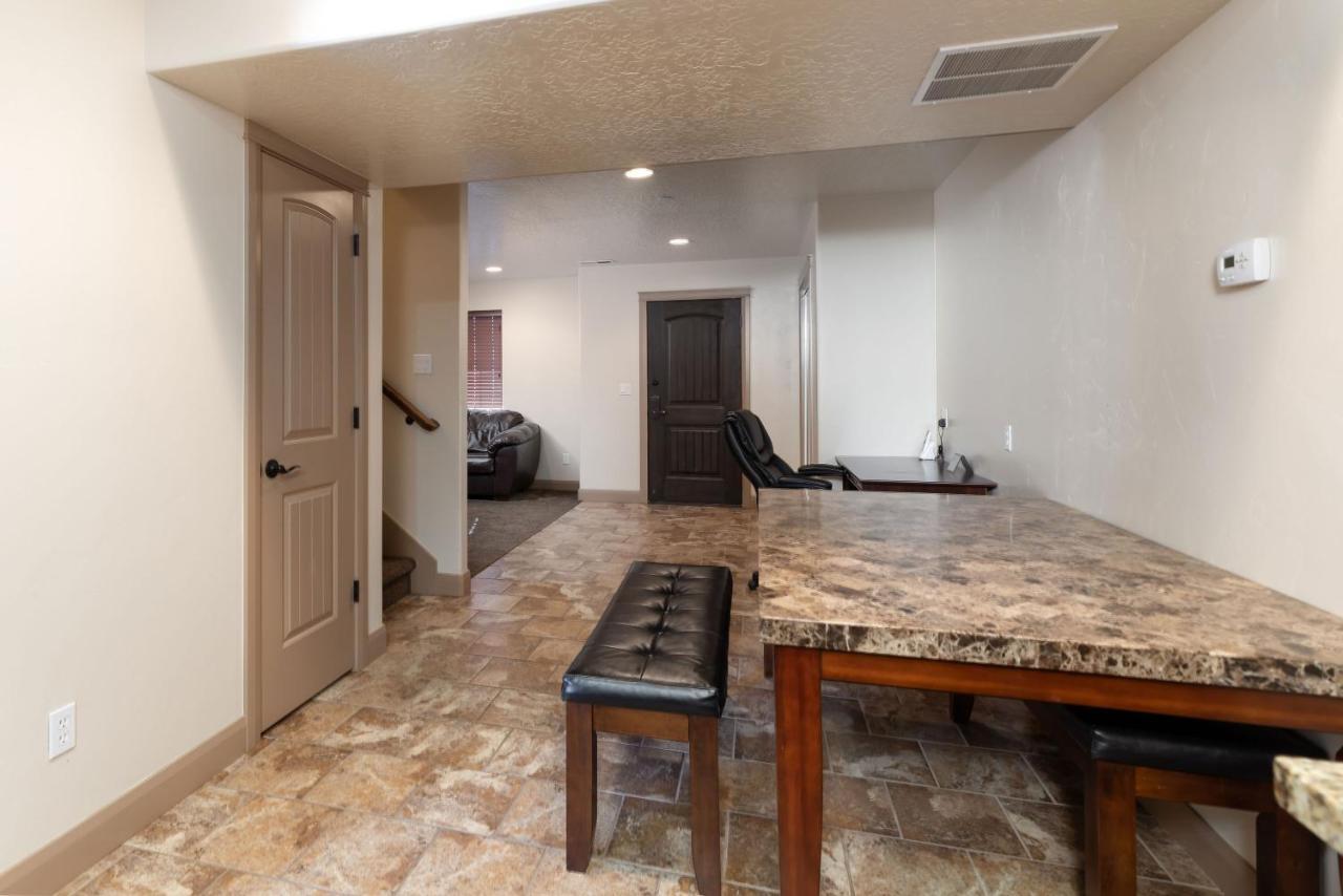 Duchesne Suites